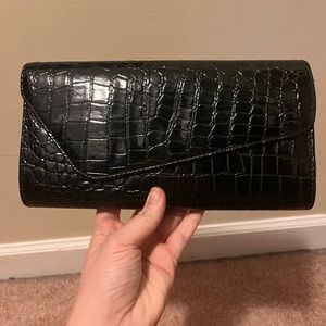 Black faux leather snakeskin clutch